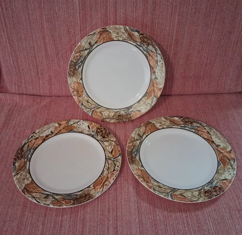Corelle Woodland Leaves Camouflage Dinner Plates USA 10 3/4” Set of 3